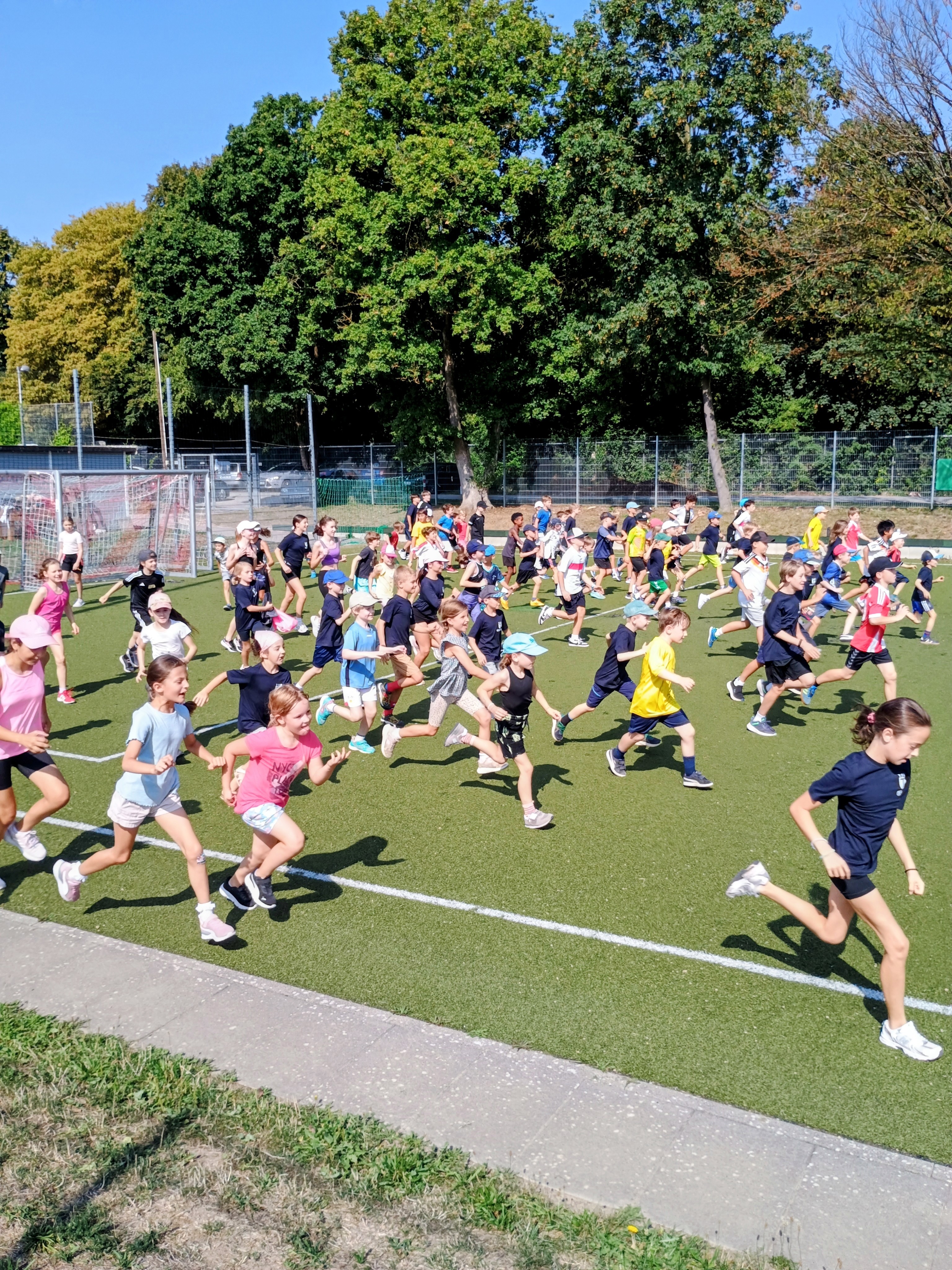 Start unserer Feriensportcamps